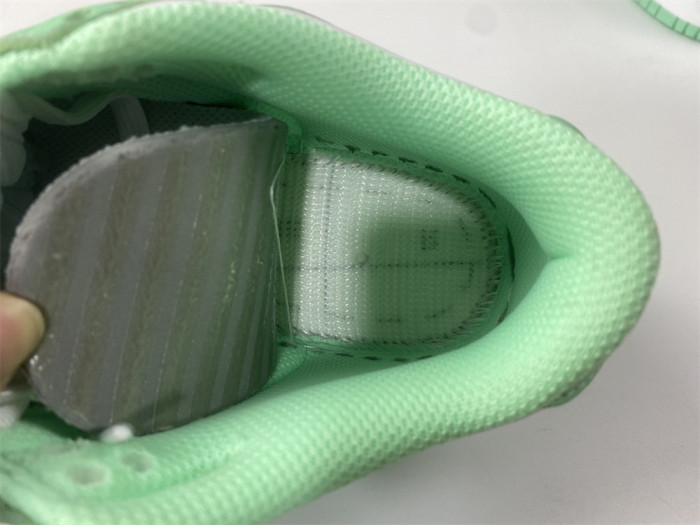 nike dunk low "green glow"dd1503-105